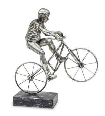 骑自行车的人的小雕象