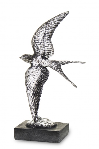 燕子雕像